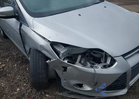 2014 Ford Focus Se из США, поврежденный, VIN 1FADP3F29EL116218